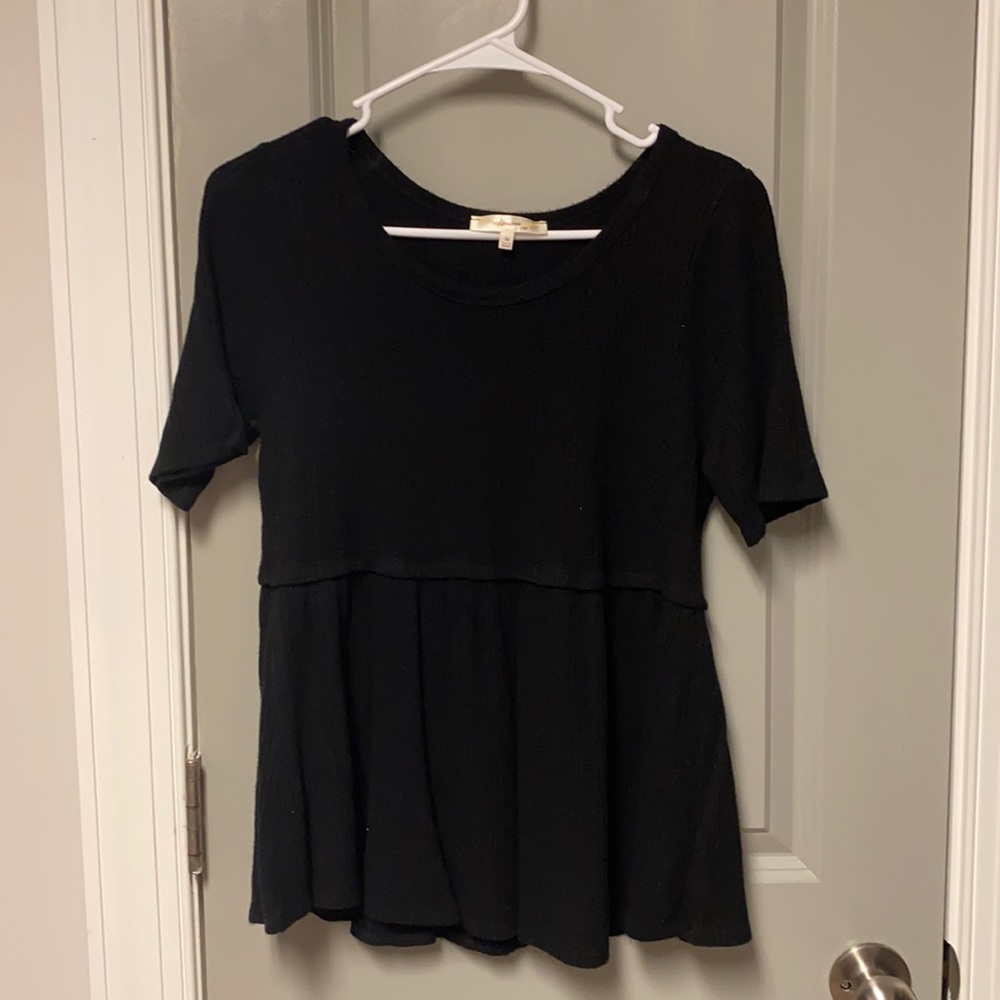 Boutique baby doll style short sleeved shirt